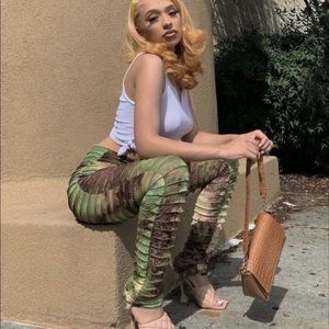 Meet your Posher, Lis